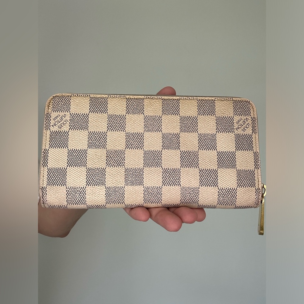Louis Vuitton Damier Azur Long Zippy Wallet